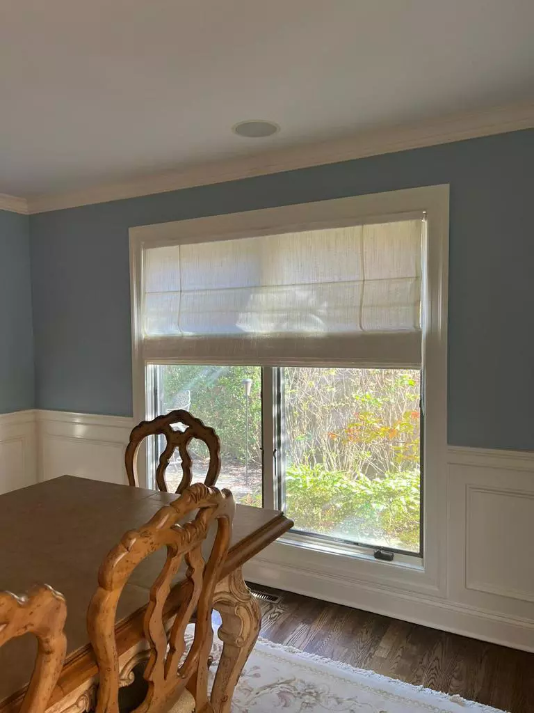 Dining room window blinds